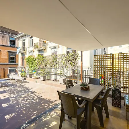 Golden Terrace At Historical Center By Napoliapartments-2